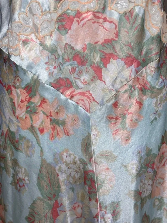 Vintage Victoria’s Secret Long Satin Slip Dress Floral Lace Trim Gold Label S - Picture 5 of 9